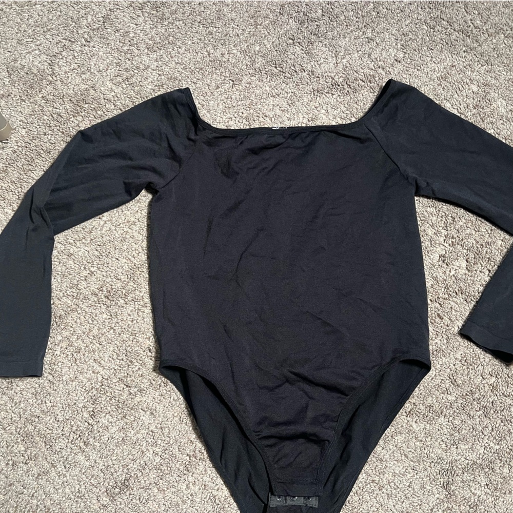 Black Long Sleeve Crop Top